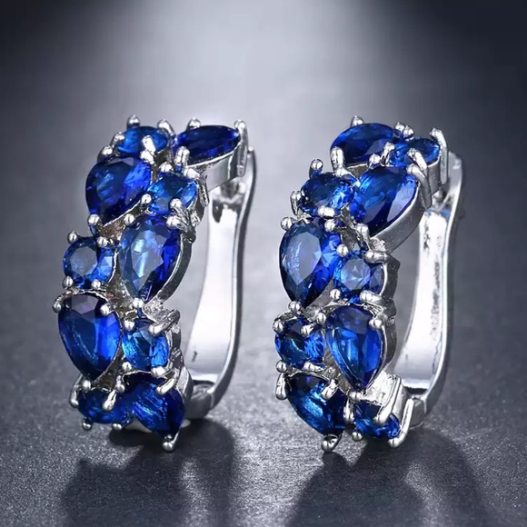 Jewelry - New Women’s 925 Silver Beautiful Sapphire Earrings